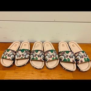 Mel by Melissa Llama Slides